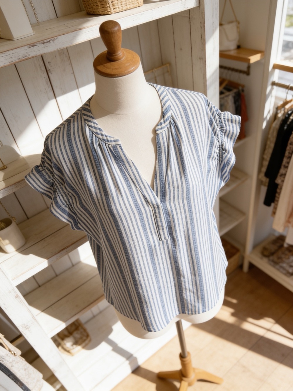 Striped Blue and White V-Neck Flutter Sleeve Top Size XXL New w/o Tags